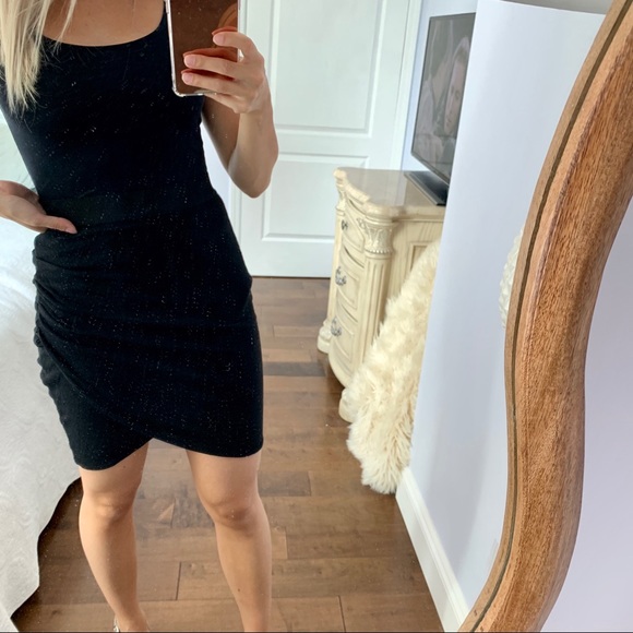 Aritzia Wilfred Free Black Tulip Skirt - Picture 6 of 7